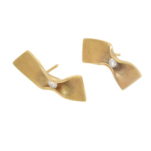 Ursula Scholz: Diamond Ribbon Earrings - Image 2